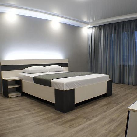 Двухкомнатный Люкс Центр Металлургов 19 Kr Apartments Krivij Rih Kültér fotó