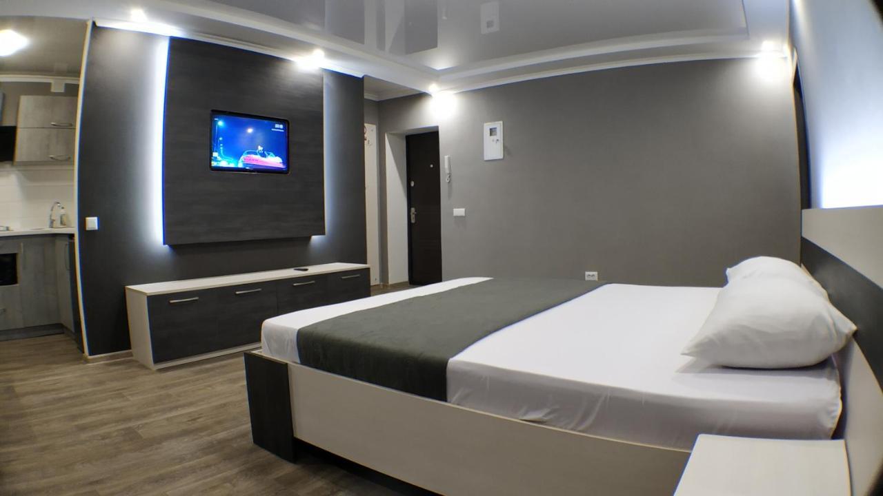 Двухкомнатный Люкс Центр Металлургов 19 Kr Apartments Krivij Rih Kültér fotó