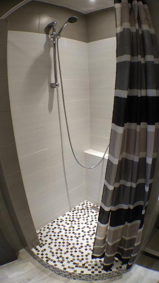 Двухкомнатный Люкс Центр Металлургов 19 Kr Apartments Krivij Rih Kültér fotó