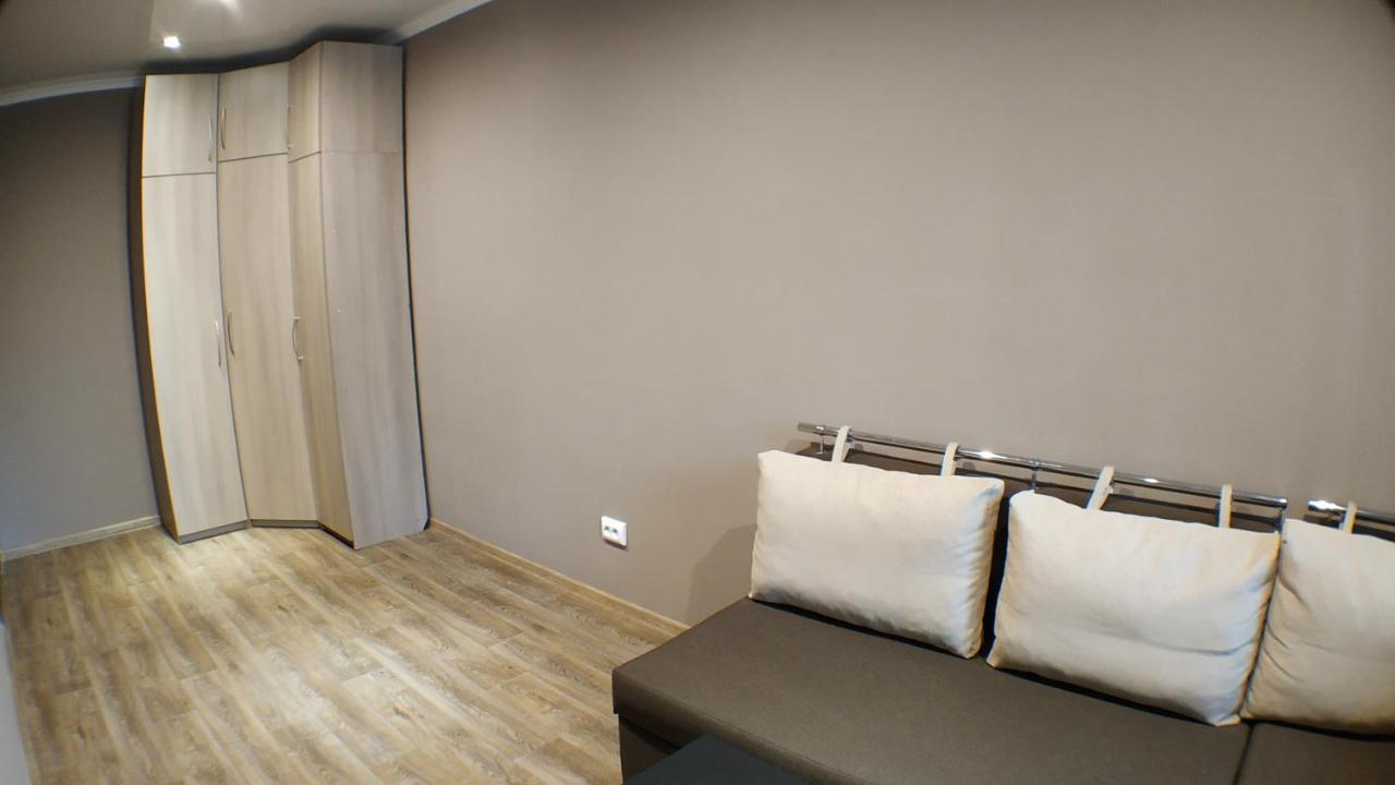 Двухкомнатный Люкс Центр Металлургов 19 Kr Apartments Krivij Rih Kültér fotó